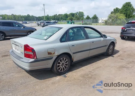 2001 Volvo S80 z USA, uszkodzony, nr VIN YV1TS94DX11184006